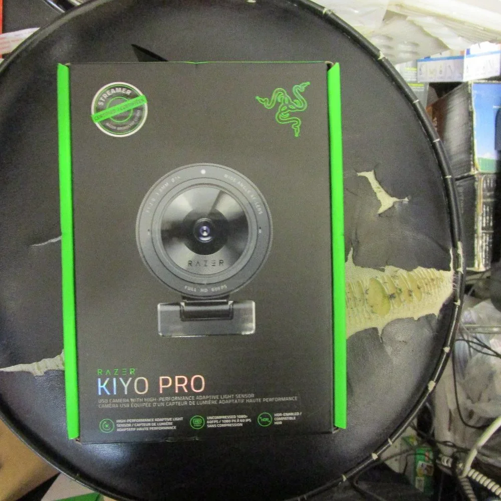Razer Kiyo Pro USB Camera with High Performance Adaptive Light Sensor Webcam
